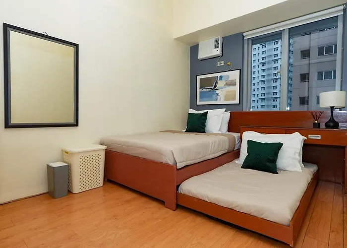 2br Luxe In Bgc High Street With Pool Access Apartamento Manila