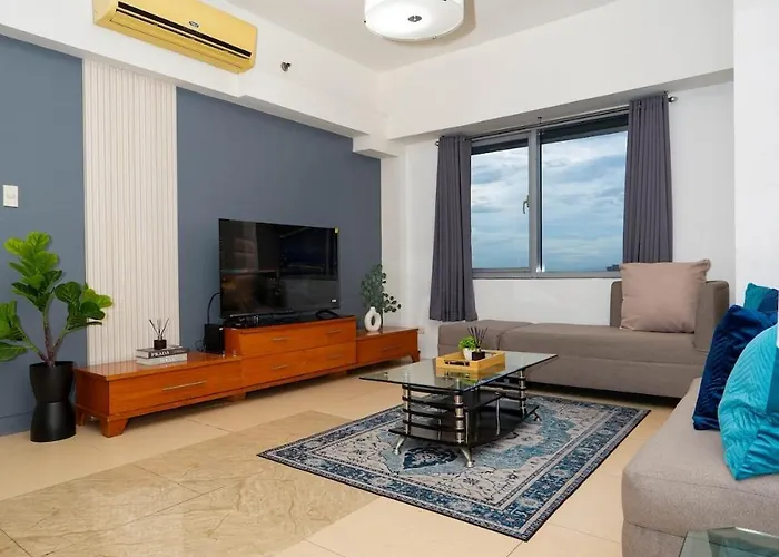 2br Luxe In Bgc High Street With Pool Access Apartamento Manila