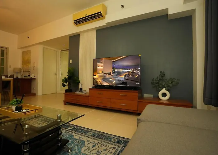 2br Luxe In Bgc High Street With Pool Access Manila